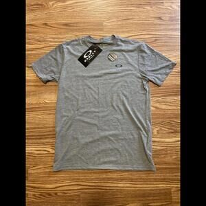 OAKLEY Men's Size S Gym Hydrolix T-Shirt, Athletic Fit, Workout Tee Running